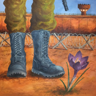 Blume mit Militärstiefel